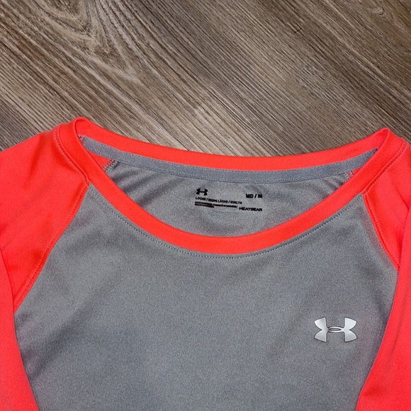 Under armor 7/8 dri-fit  shirt size medium! - Picture 3 of 3